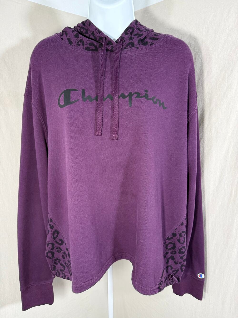 Champion Hoodie Womens XL Purple Cheetah Leopard Accent Boxy Cropped Pullover
